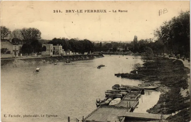 CPA BRY-Le PERREUX - La Marne (659723)