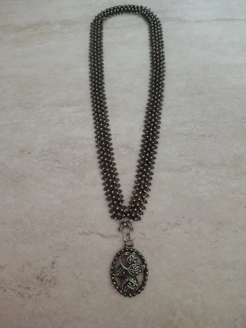 Collier Ancien En Argent Avec Pendentif Vierge - Occasion, Bijou Vintage Simple