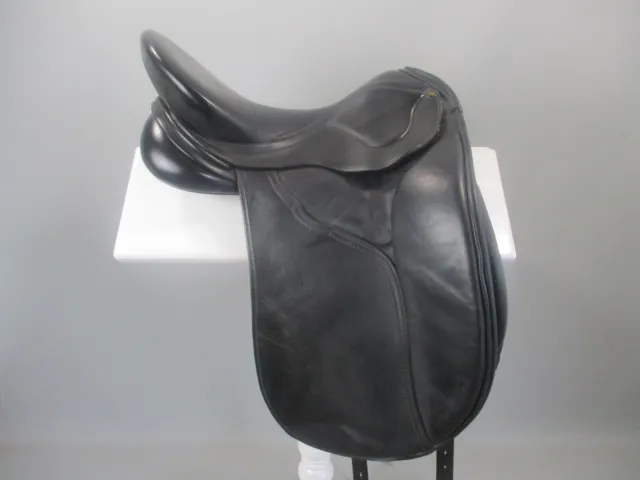 Peter Horobin Amazone Dressage Saddle 17"