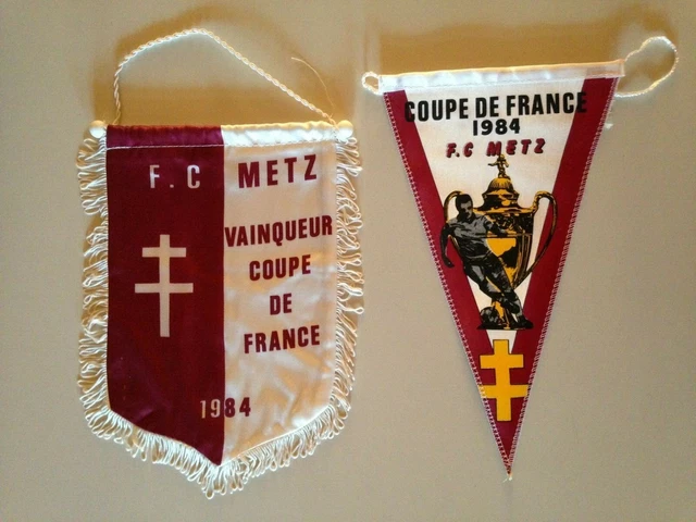Lot De 2 Grands Fanions FC Metz - Édition Européenne 1985/86 - Rares - Collection