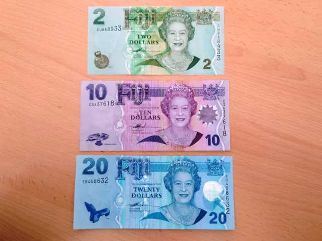 Fiji Dollars 1 x $2, 1 x $10 & 1 x $20 - (32 Dollars in Total)