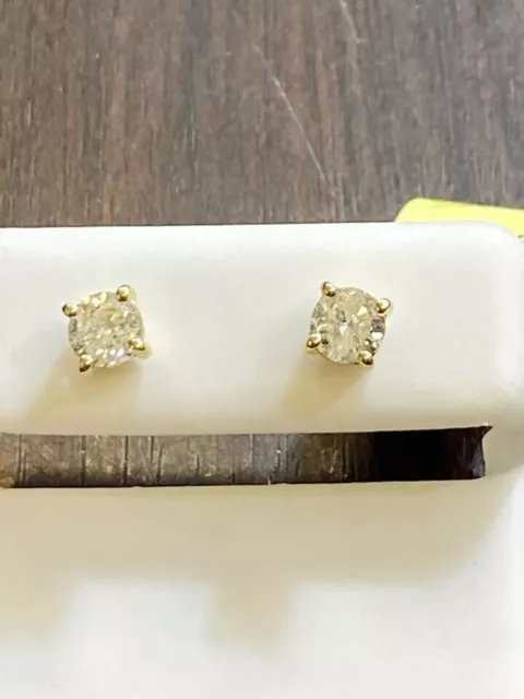 $6000 1.05 Carats Round Natural Diamond Studs Earrings in 14K Yellow Gold