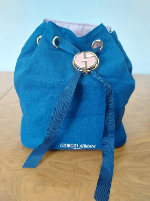 Giorgio armani on sale beauty pochette