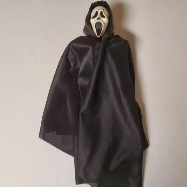 VINTAGE FUN WORLD Scream Ghost Face Movie Mask Hanging Halloween ...