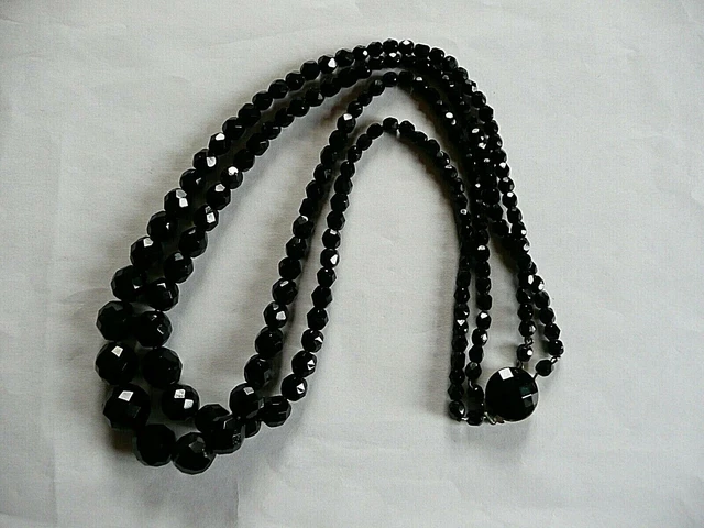 Collier Ancien 3 Rangs De Perles En Jais Facettées - Métal Laiton - Occasion