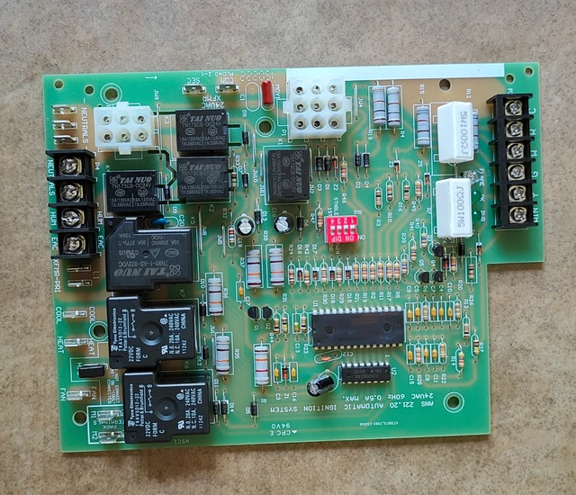 Genuine Upgraded 1012-920A Furnace Control Circuit Board 62-24084-82 62-24084-02