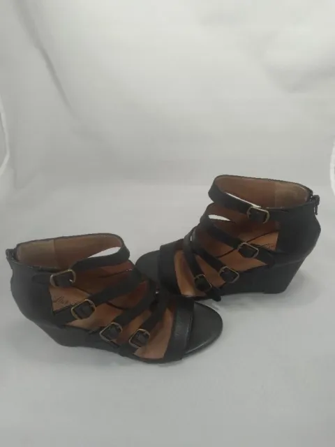 Lucky Brand LK-RIONA Black Leather Strappy Wedge Shoe Size 7M Brand New