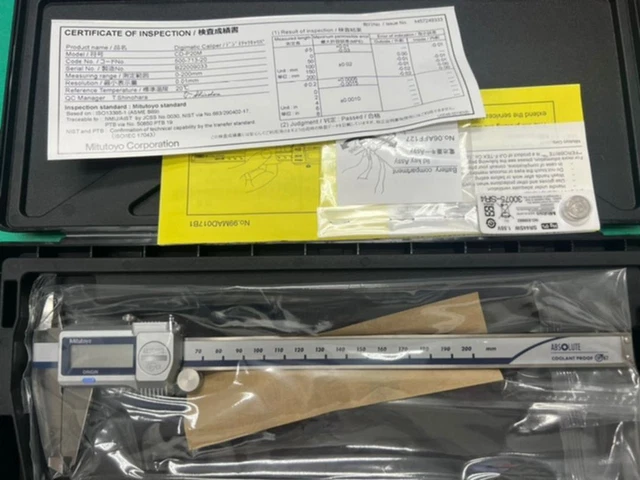 Mitutoyo digital caliper coolant proof 0-200 Japan