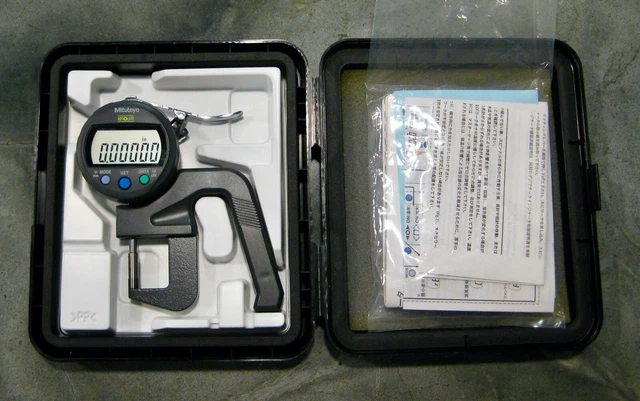 MITUTOYO 547-400S DIGIMATIC Thickness Gage - Range 0 - 0.47"/0-12mm