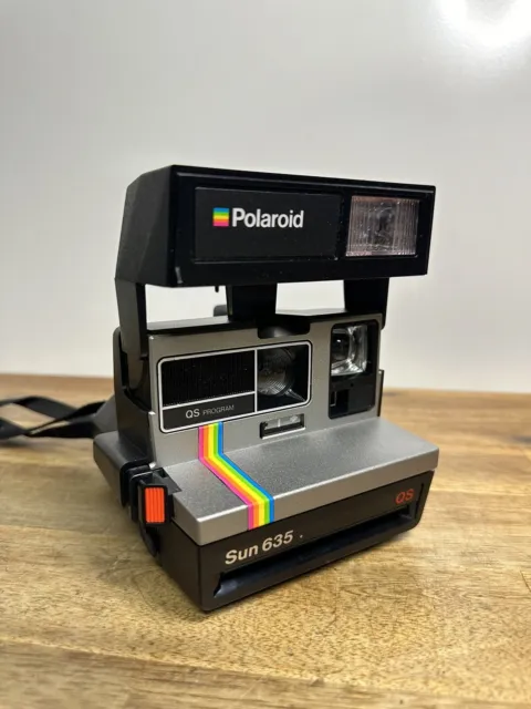 Vintage Polaroid Sun 635 QS Instant Film Camera - Made in UK