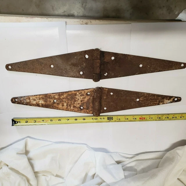 Pair Antique Rusty Barn  Strap Hinges Farmhouse Gate Rustic Decor 20 1/2 x 3 1/2 3