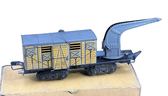 JEP 0 : WAGON SECOURS GRUE SNCF ref 4687 en tôle avec sa boîte d