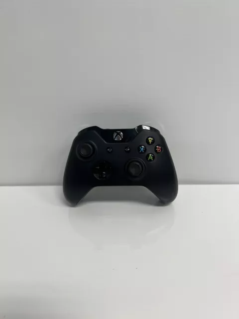 Genuine OEM Xbox One Black Wireless Controller - Model 1697 - Working! - E126