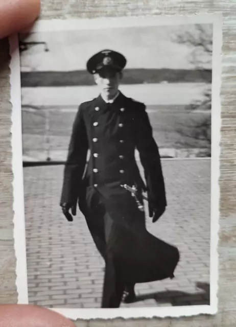 Soldat Kamerad Matrose Kriegsmarine Kapitän Offizier 2.WK (6,5x9) Orig. Foto