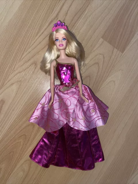 Barbie Prinzessinnen Akademie Puppe Mattel