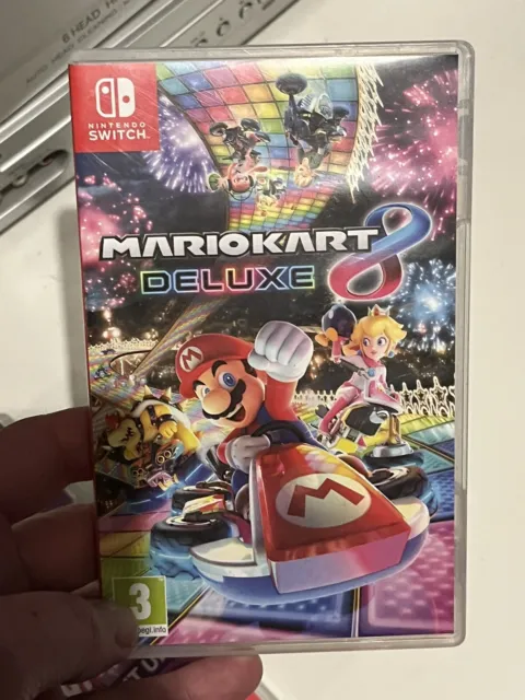 NINTENDO SWITCH: MARIO KART DELUXE 8 Game