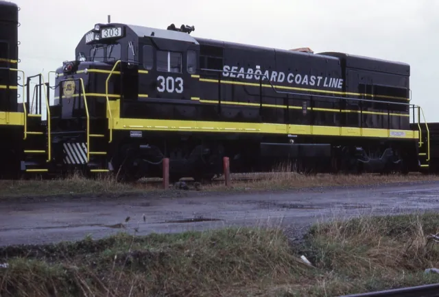 Seaboard Coast Line Railroad     U18B     #303    Original Kodachrome  Slide