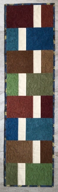 Edredón mn/Cherrywood Tablerunner - 36-1/2""x 12"". Telas de calidad para tienda de edredones