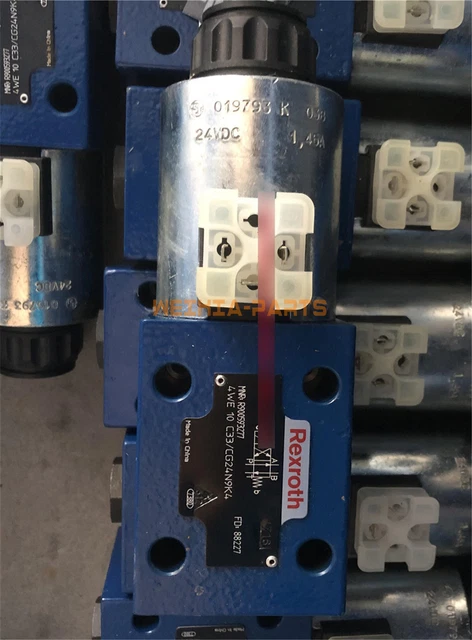 NUOVA elettrovalvola Rexroth 4WE10C33/CG24N9K4 R900593277
