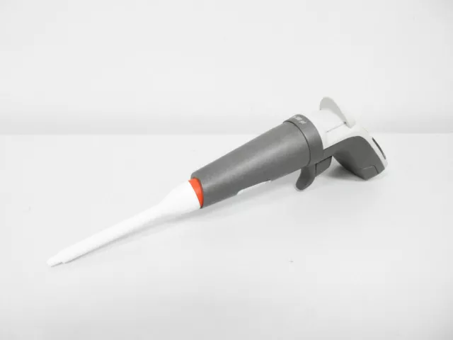 THERMO SCIENTIFIC FINNPIPETTE 30- 300 uL ADJUSTABLE DIGITAL 46200500 PIPETTE