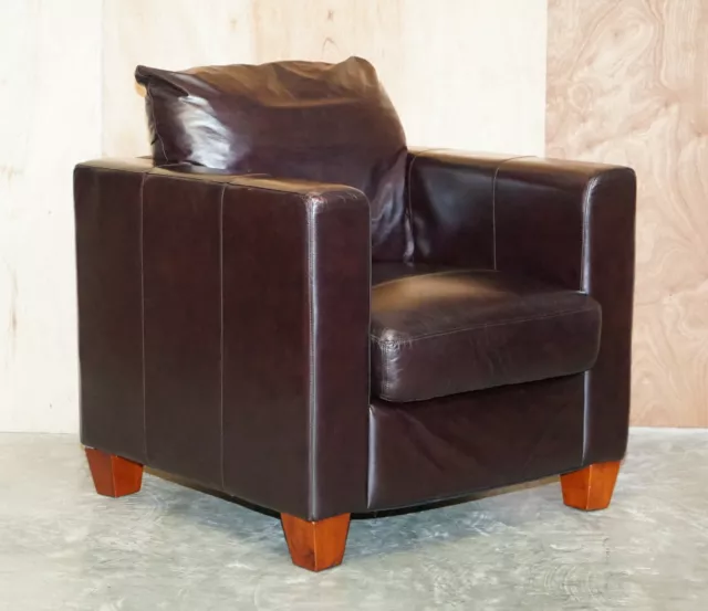 Brown Leather Contemporary Armchair Very Comfortable And Ready To Go Brown Leather Contemporary Armchair Very Comfortable And Ready To Go