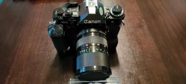 analoge Spiegelreflexkamera Canon A-1 mit 5 Objektiven + Zubehör