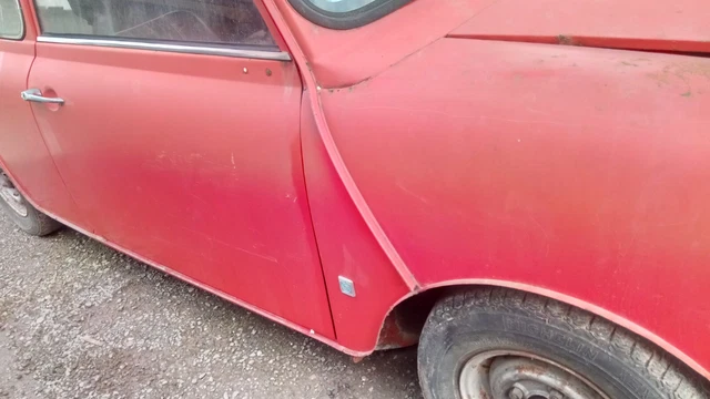 Austin Mini  1000 10