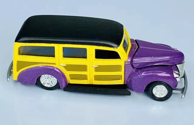 1999 RACING CHAMPIONS Beach Boys Surfin' Safari 40 Ford Woody 1/64