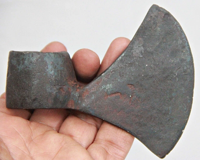 RARE ANCIEN OUTIL de coupe tête de hache en fer rustique indien forgé à la ma... EUR 66,94