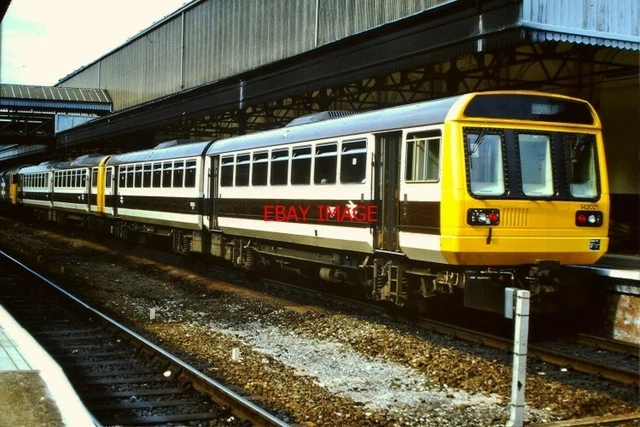 PHOTO CLASS 142 Pacer 2-Car Dmu No 142 021 At Exeter (St David's) In A ...