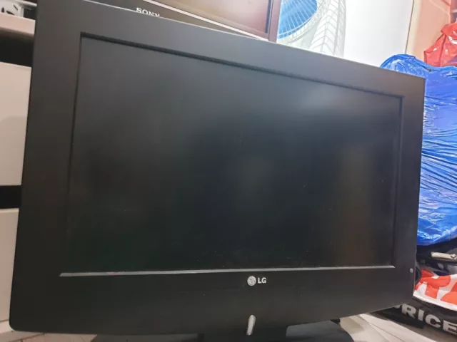 lG TV 20inch Black Very Good Condition Can Be Used As A Monitor Very Very Good