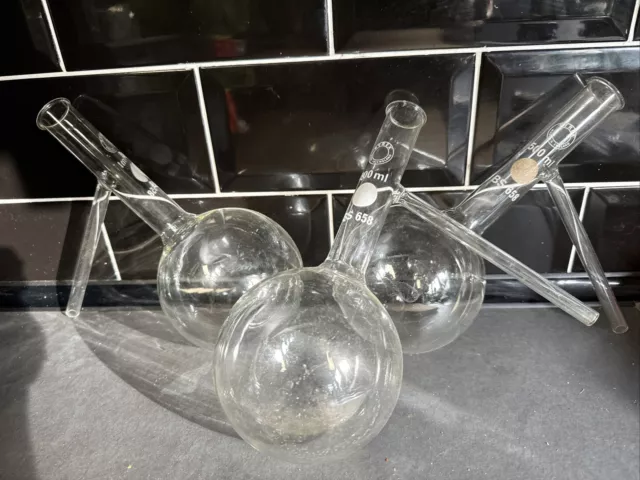 3 X Pyrex Round Bottom Flasks With Side Tube 500ml  Borosilicate Glass BS658