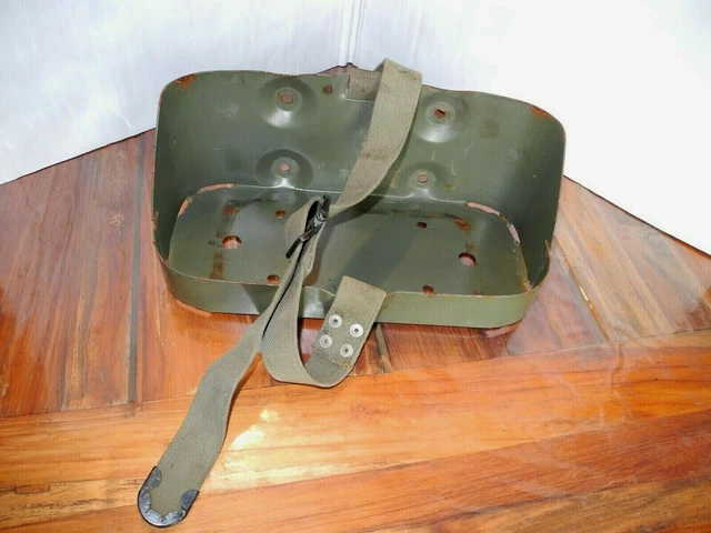 Support jerrican ou Porte-bidon verrouillable en métal