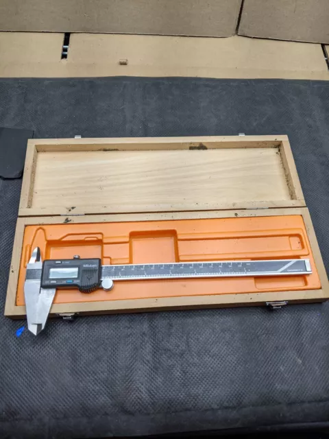 Mitutoyo 8” Absolute Digimatic Inside / Outside Caliper, Cd-8"Bs, 500-138