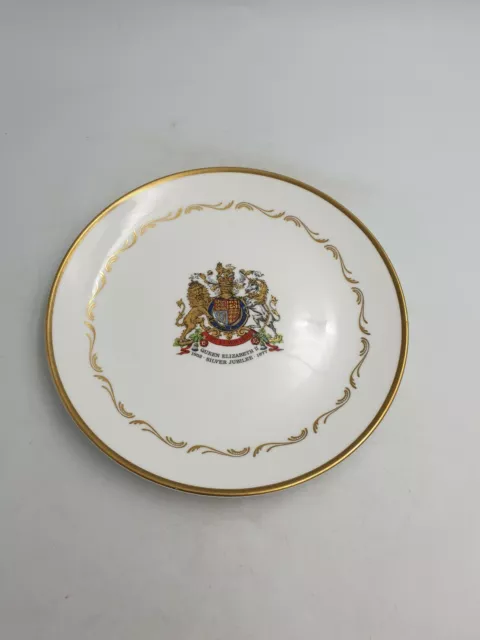 Royal Stafford Bone China Display Plate Queen Elizabeth Ii Silver Jubilee 1977