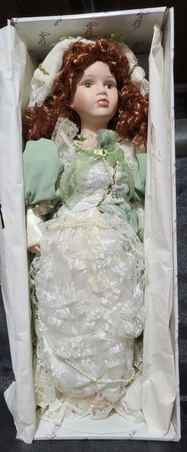 Duck House Heirloom Dolls NIB D18-582 Sofia Limited Edition 3933/15000 COA