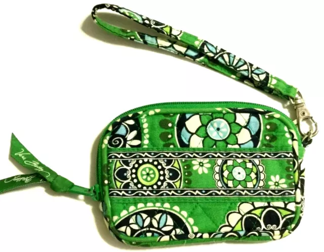 NEW RETIRED VERA BRADLEY WRISTLET "In Cupcakes"Green Pattern Change Purse