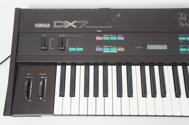 YAMAHA DX7 FM Synthesizer Keyboard w/ Factory Presets AS-IS $370.89 ...