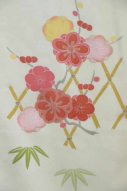 kimono japan japanese made tukesage  robe  vintage silk  pattern  10-60
