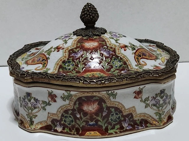 Vintage Hua Ping/Rong Tang Zhi Heavy Porcelain & Brass Hand Painted Lidded Box