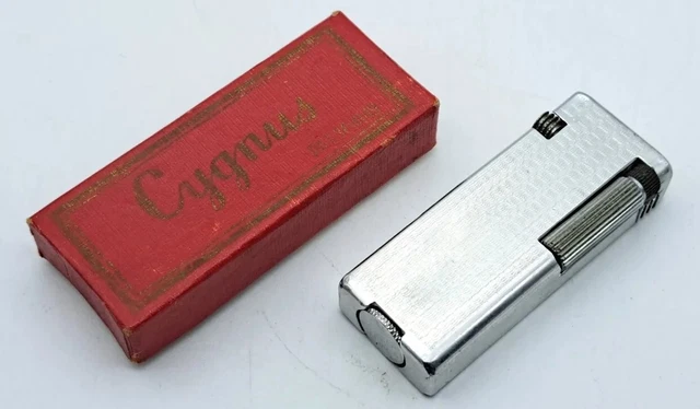 ACCENDINO BENZINA PETROL PENGUIN CYGNUS LIGHTER MECHERO BRIQUET ANNI 50 ACCENDINO BENZINA PETROL PENGUIN CYGNUS LIGHTER MECHERO BRIQUET ANNI 50