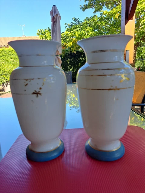 Ancienne Paire De Vases En Opaline Decor Relief Rehaussè Or Napoleon III. 3
