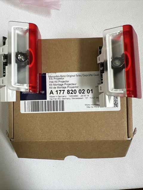 MERCEDES BENZ LED Projektor Mercedes Stern 2-teilig A1778200201 A Klasse 177 Neu EUR 89,99