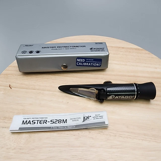 ATAGO HAND HELD Refractometer MASTERS28M Salt Solution Densitometer