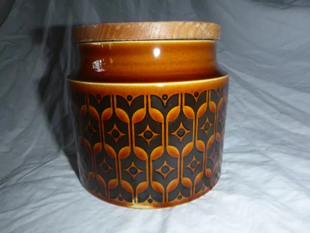 Vintage Hornsea Heirloom (Brown) storage jar with wooden lid. Retro 1970's