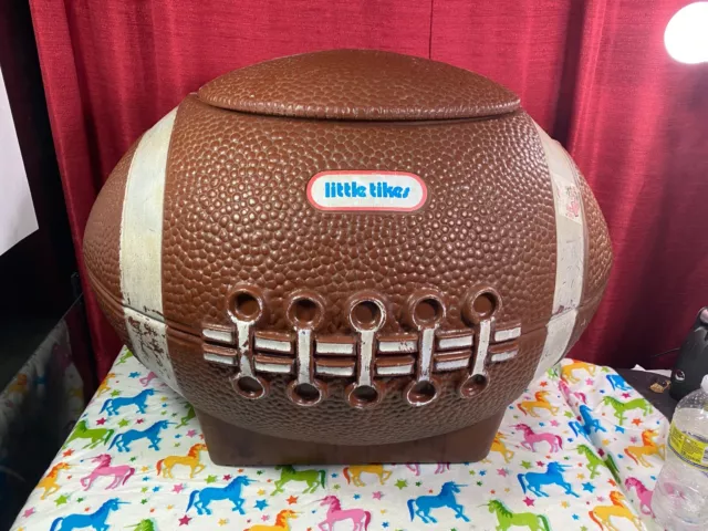 Little tikes soccer ball best sale toy box