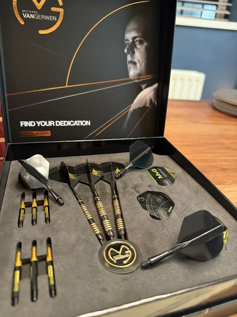 Winmau – Michael Van Gerwen MvG Advance – 23g, 80% tungsten, professionele darts met flights en shafts