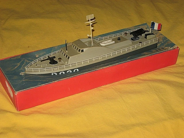 Bateau vedette Artaban 660 - Casse marine enlèvement