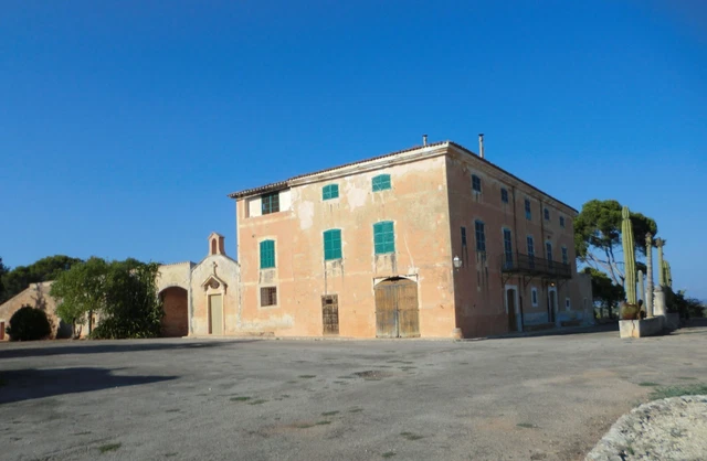 Historisches Anwesen,Hotel möglich, 3000qm Wohnfläche, 300.000qm, Mallorca