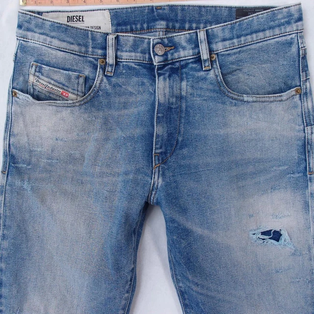 Jean Diesel D-LUSTER Homme - Taille W30 L32 - Coupe Ajustée Straight - 99% Coton, 1% Élasthanne - Occasion Très Bon état